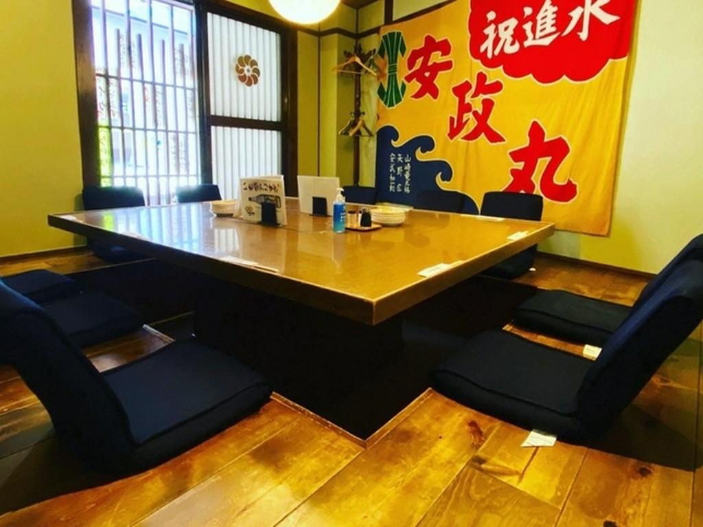 人気の堀りごたつ個室です、早めの予約をおすすめします。