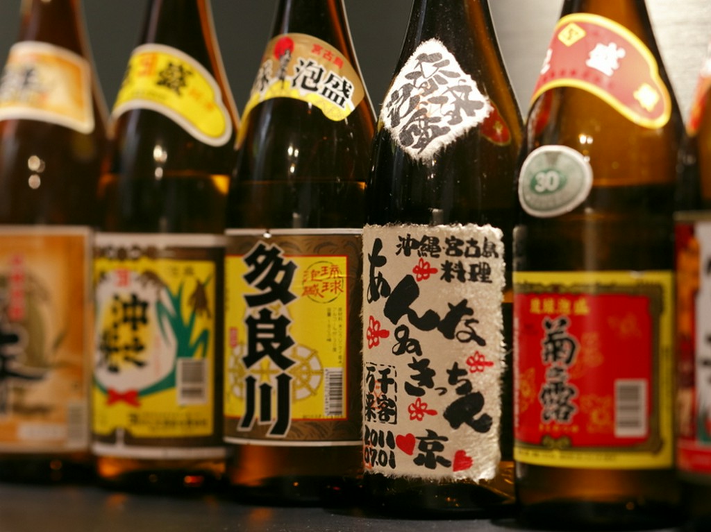 泡盛各種取り揃えています