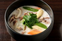 松阪牛の牛骨スープとテールの温麺