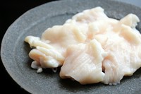 【第一胃】甘い脂をのせたミノ　噛むほどに甘い