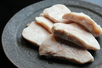 【膵臓】良質の脂質の甘みを堪能できるトロホルモンです