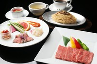 ードブル三種 季節のスティックサラダ
たれ焼肉、焼き野菜
松阪牛のガーリックライス、スープ
本日のデザート
※コーヒーは飲み放題となっております。