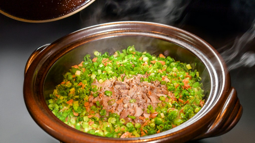 一度食べれば病みつきに！『松阪牛ガーリックライス』