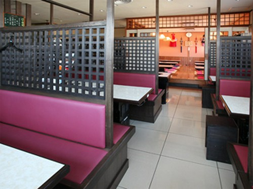 イス席でもゆっくりできると大好評！