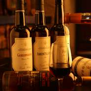 オシャレな店内、おいしいワインとお料理で親しくなれる空間があります。
バッチリ決めたい！そんな特別な日にも是非ご利用ください。