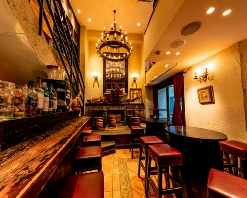 スペインの港町の家をイメージ