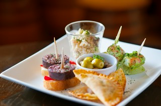 おいしいお料理に舌鼓