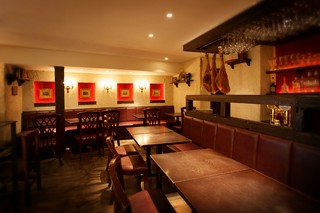 二階はゆったりレストランスペース