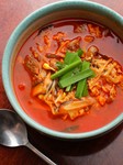 具沢山でコクのある辛味スープはテール出汁の旨味を存分に味わえます。