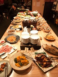 手作り＆ヘルシーなお野菜中心のお惣菜が30～40品