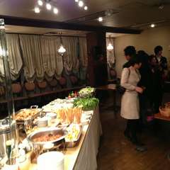 店内は落ち着いた洋風な作りです。