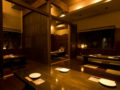 落ち着きのあるお店です。