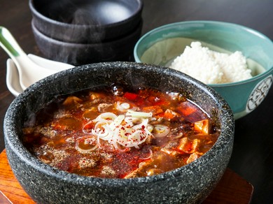 朝天麻婆豆腐　　おこげ添え