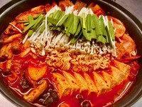 具だくさんで、ボリューム満点！　忘新年会に最適！