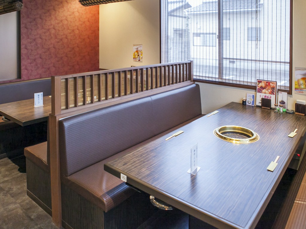 ゆったり寛げるソファ席