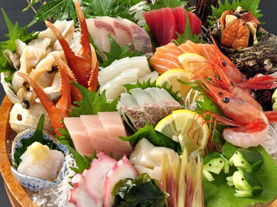 伝統のもつ鍋だけじゃない！！鮮度抜群の海鮮料理も大好評！！