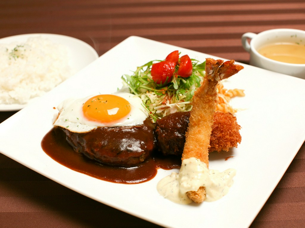 自家製手ごねハンバーグセット