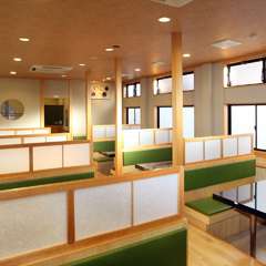 掘りごたつ式のボックス席