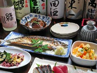 全国各地の日本酒、焼酎を豊富に取り揃えてます！