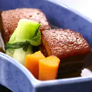 味噌をベースにトロ味を付けて、柔らかく仕上げました！