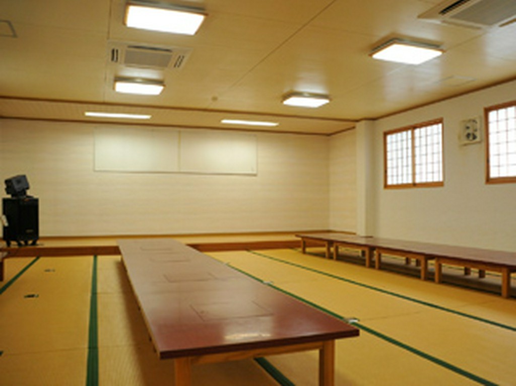 宴会場完備（100名）