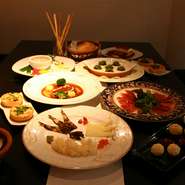 ～大切な人への、おもてなし～

　大切な人へお祝いや感謝の気持ちを込めて、リラックスした“時間”をプレゼントしてみてはいかがですか？贈られた方のご都合のよろしい時にご利用できますので、贈り物に最適です。
　季節ごとのご挨拶をはじめ、記念日のご贈答、お世話になった方へのお礼など、用途に合わせて幅広くご利用いただけます。
