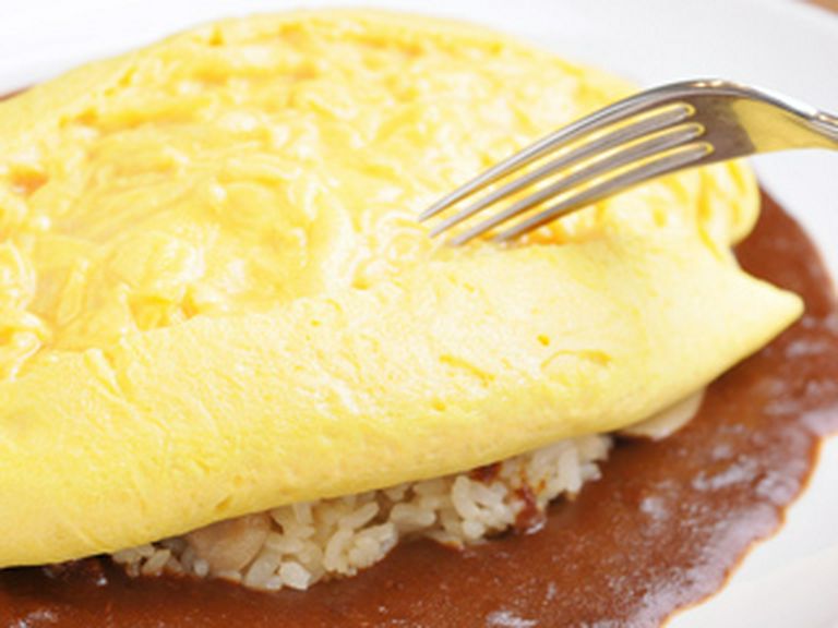 フワトロ卵は是非ご自身で切り開いて下さい。