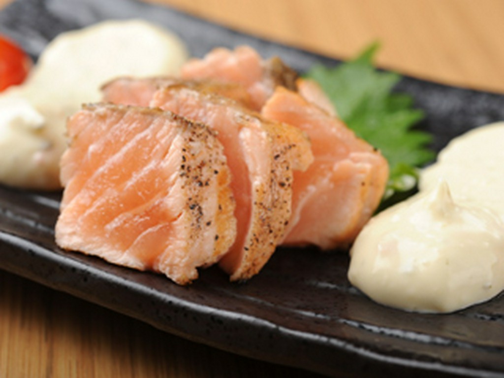 キングサーモンの炭火炙り