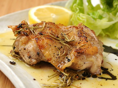 但馬鶏もも肉の香草焼