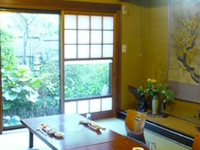 旅館のような落ち着いた空間で、大切な方と楽しいひと時を