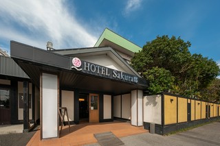 Hotel　　sakura邸入口