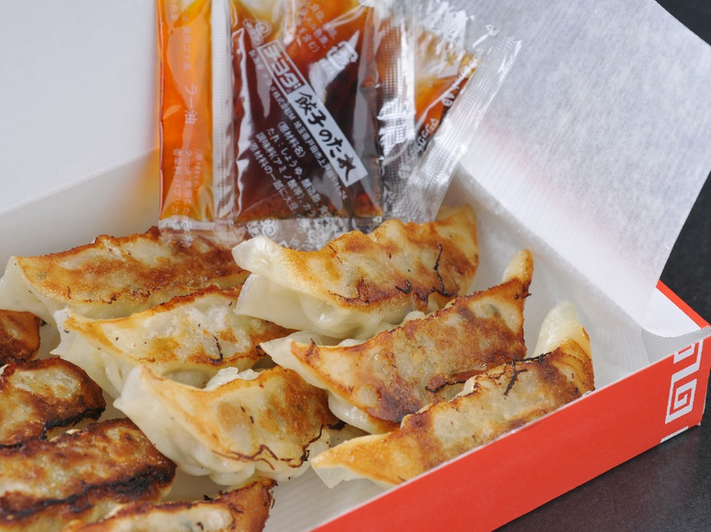 ぎょうざはお持ち帰りも可能です。