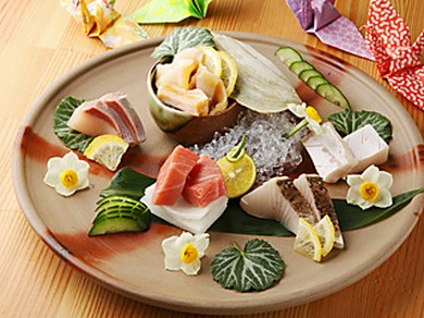 日替わり旬魚貝のお造り盛り合わせ