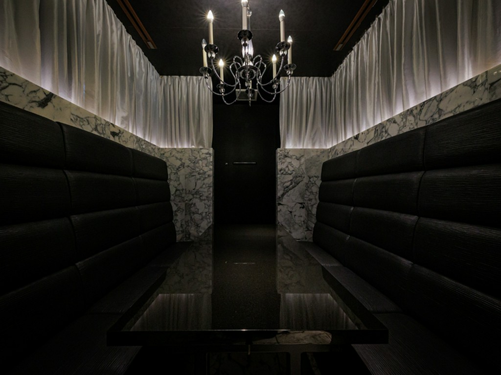 記念日、家族の集い、接待や会食に理想的な完全個室を設え