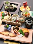 旬の食材を生かした季節を感じることのできるおまかせコースです。※写真はイメージです