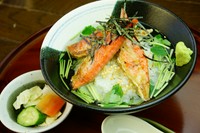 脇役どころか主役級の茶漬け！　脂の乗ったハラスで〆のメシ！