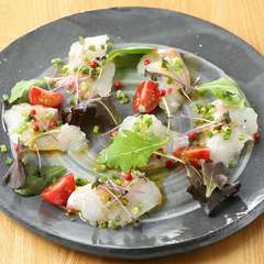 さっぱりと食べられ、前菜にもおすすめ『本日のカルパッチョ』　※画像は一例。徳島県産石鯛。