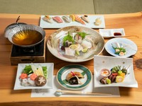 ・前菜
・造里　五種盛り
・焼物
・強肴
・寿司　五貫
・赤出し
・デザート