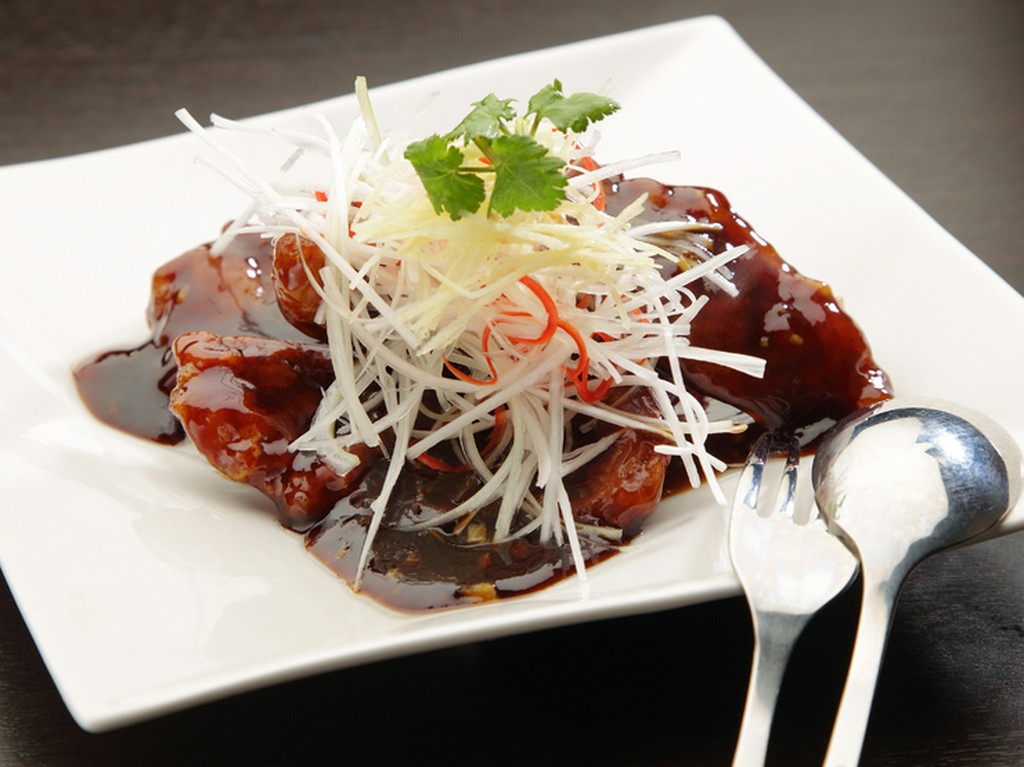 チャイ特製　黒酢入り酢豚