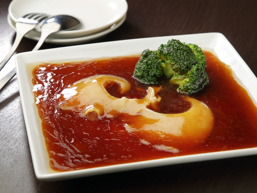 フカヒレの姿煮