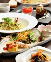 ランチタイム限定2000円コース
ピッツァ＆パスタのコース