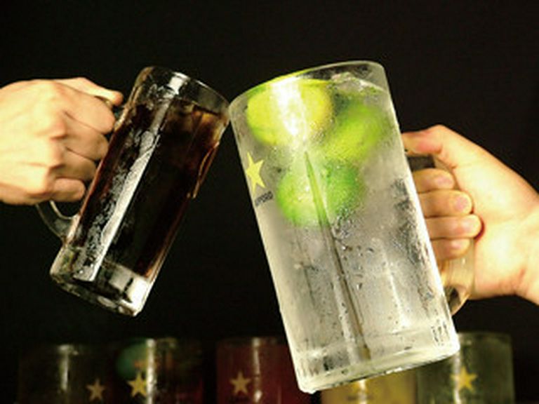 ちばチャン名物バカジョッキはなんと通常の3倍の量!!