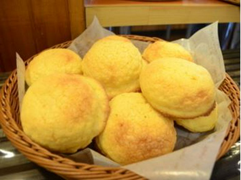 ホロホロとした口当たり『黄金のメロンパン』