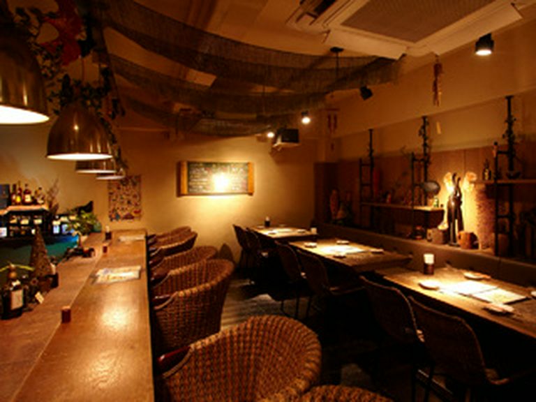 落ち着いた店内で、お仲間との楽しい時間を！