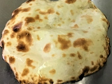 Buy 2 Get1　同じ飲物3杯目は無料です♬