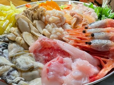 名物”痛風鍋”や本クエ鍋、鮟鱇鍋、てっちり、海鮮しゃぶしゃぶ