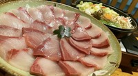 蛸（たこ）しゃぶ鍋　一人前《名物》2700円
鰤（ぶり）しゃぶ鍋　一人前《人気》2400円
鯛（たい）しゃぶ鍋　一人前　2400円
鮭（さけ）しゃぶ鍋　一人前　2550円
海鮮お任せ選り取り三種のしゃぶ鍋　一人前　2700円