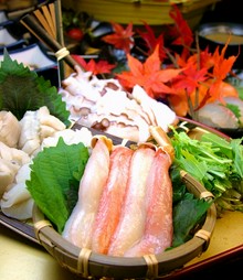 海鮮しゃぶしゃぶ鍋と天麩羅を堪能できるコース。