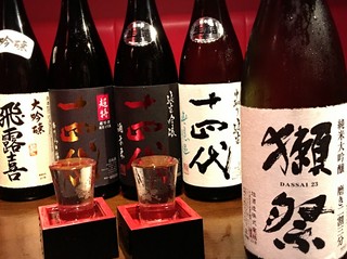 プレミアム日本酒、プレミアム焼酎揃ってます！(詳細はメニュー)