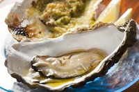 北海道厚岸産カキのカクテル＆エスカルゴバター焼き